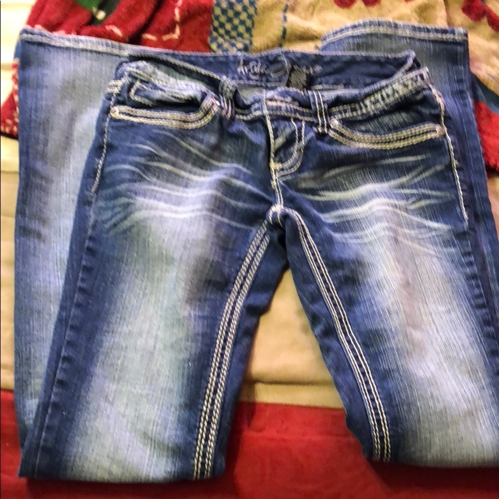 Ariya jeans